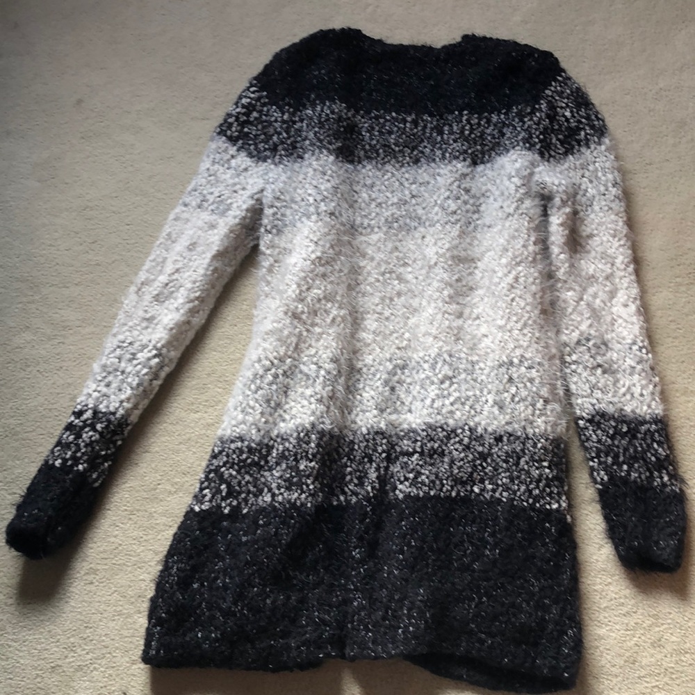 Cardigan - Picture 4 of 5